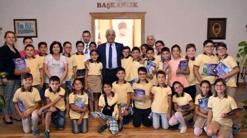 Başkan G&uuml;r&uuml;n&rsquo;e Miniklerden Yerel Y&ouml;netim Ziyareti