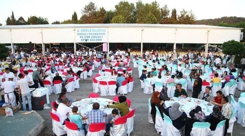 S&ouml;ğ&uuml;tl&uuml;&rsquo;de Kardeşlik Sofraları Kuruldu