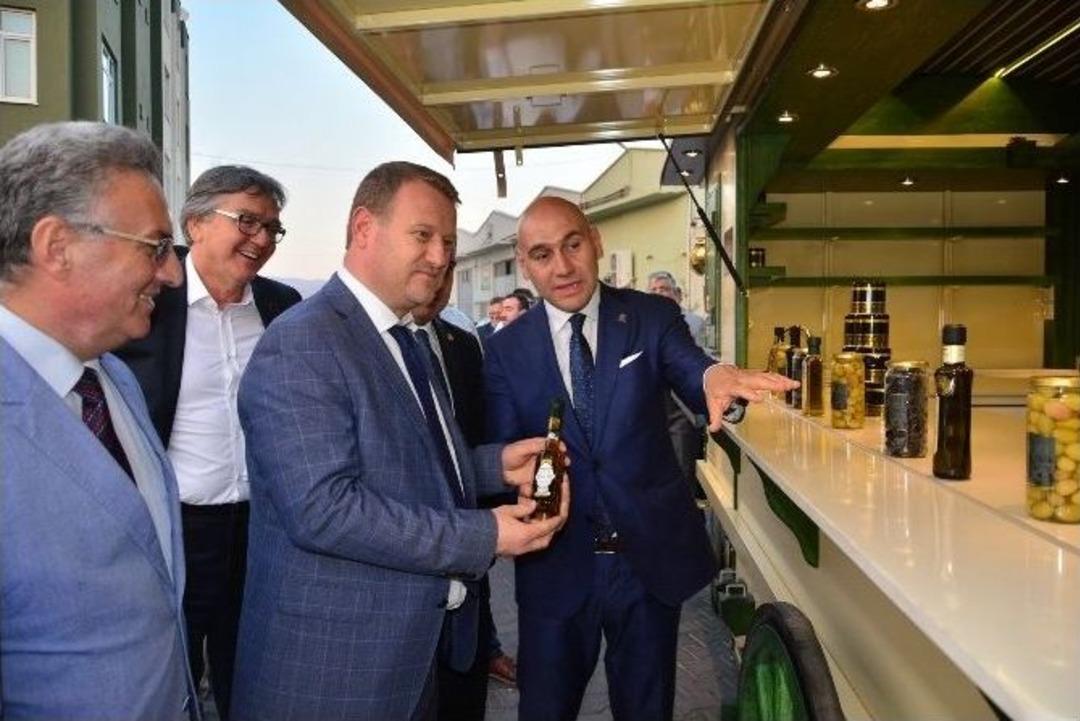 Zeytin &Uuml;reticisinin Sorunları İftar Sofrasında Konuşuldu