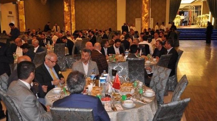 T&uuml;msiad &Uuml;yeleri Sivas&rsquo;ta İftarda Buluştu