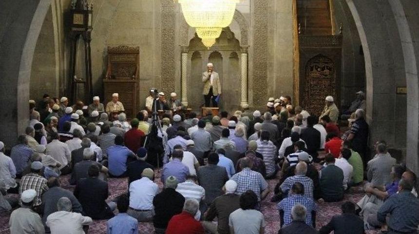 Din G&ouml;revlileri Arası Hafızlık