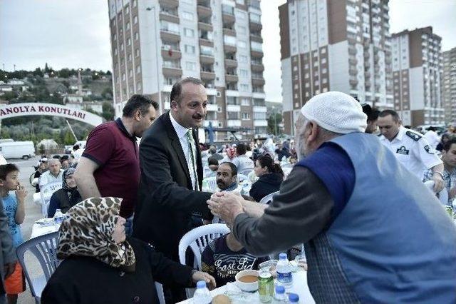 Mamak Belediyesi’nden ’mahalle’de İftar Var’ Programı