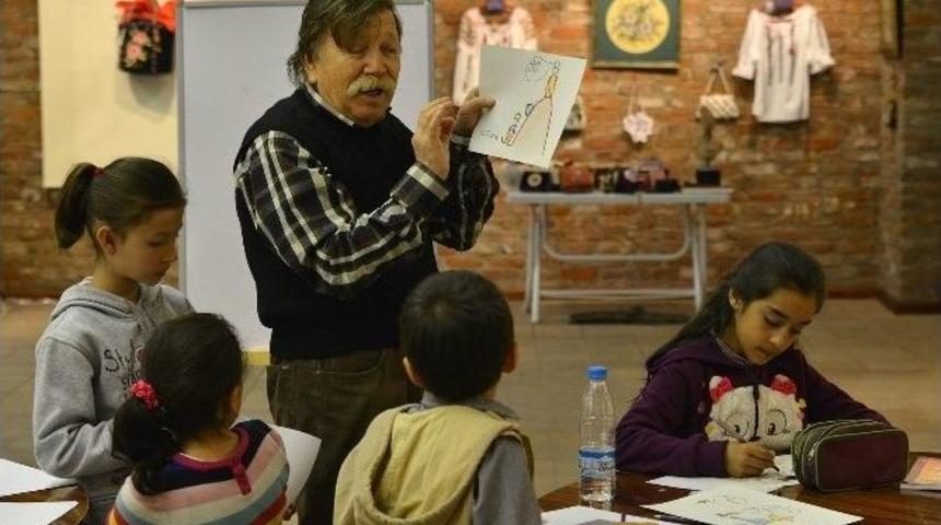 &Ccedil;ocuklar Karikat&uuml;r&uuml; Ustalardan &Ouml;ğreniyor