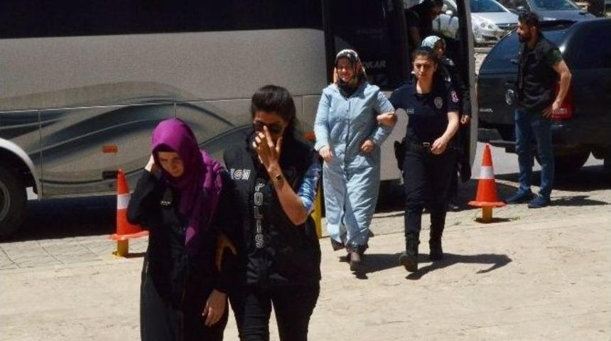 Trabzon&rsquo;daki Fet&ouml;/pdy Operasyonu&rsquo;nda G&ouml;zaltına Alınan 56 Kişiden 10&rsquo;u Adliyeye Sevk Edildi