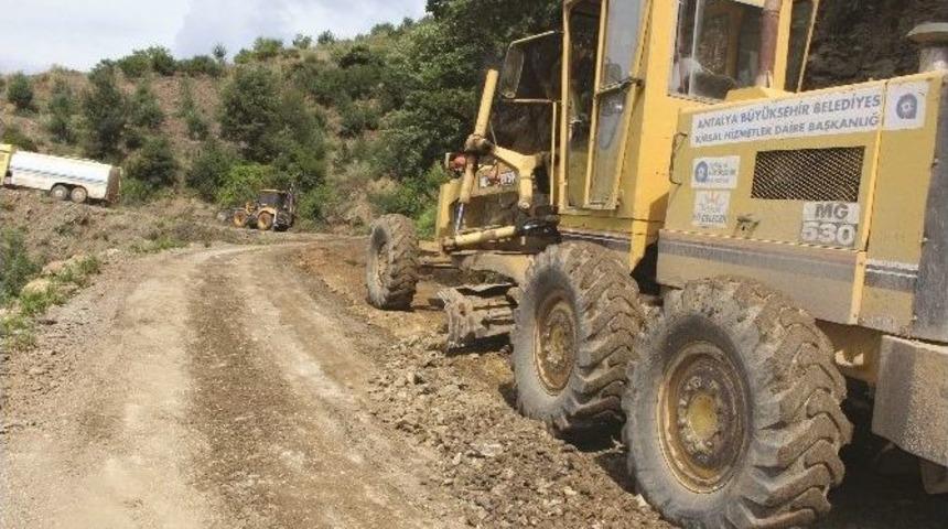 Doğanca Grup Yolu Modernize Ediliyor