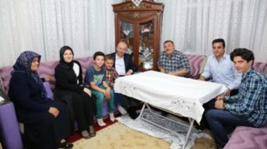 &Ccedil;olakbayrakdar &Ccedil;ifti İftarı Şehit Ailesiyle A&ccedil;tı