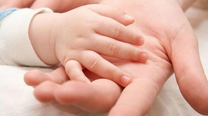 Yrd. Do&ccedil;. Dr.deniz G&ouml;kalp Kaya: "gen&ccedil;ken Dondur İstediğin Yaşta Anne Ol"