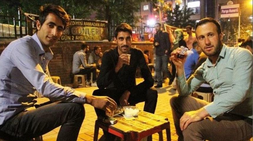 İftar Sonrası Semaver &Ccedil;ayı Keyfi