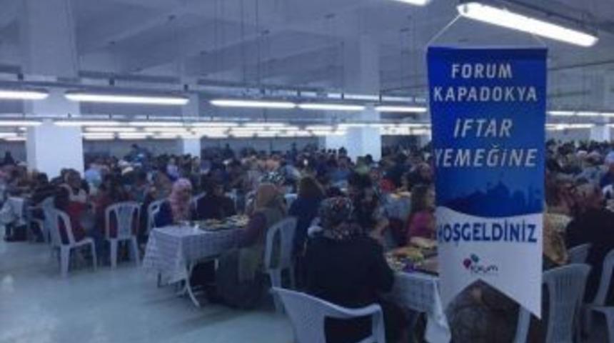 Forum Kapadokya, Nevşehir Belediyesi&rsquo;nin İftar &Ccedil;adırına Ev Sahipliği Yaptı