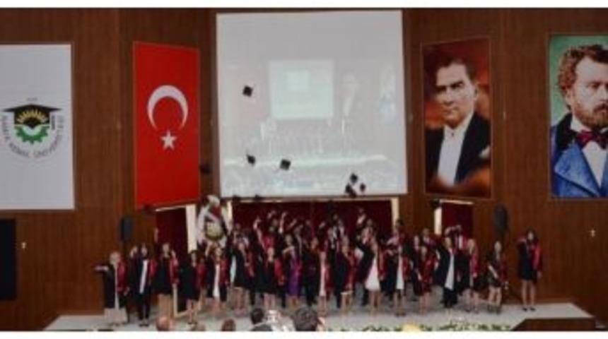 Nk&uuml; Tıp Fak&uuml;ltesinde Coşkulu Mezuniyet T&ouml;reni