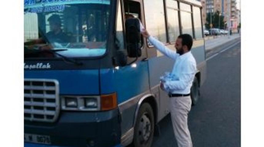 Ak Partili Gen&ccedil;lerden &lsquo;iftara 5 Kala&rsquo; Programı