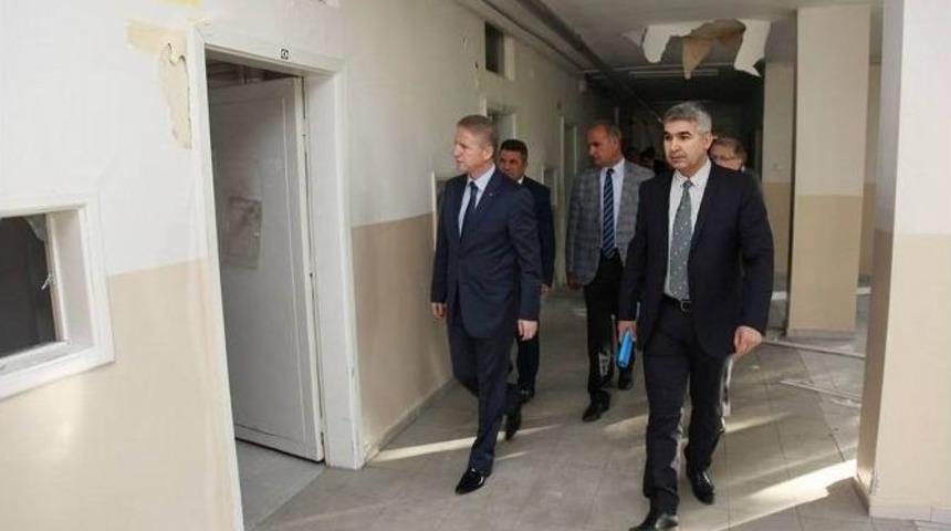 Vali G&uuml;l, Eski Numune Hastanesi&rsquo;ni İnceledi