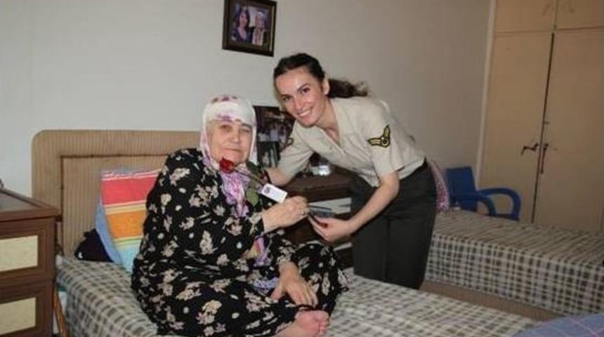 Jandarmadan Yaşlılara Ziyaret