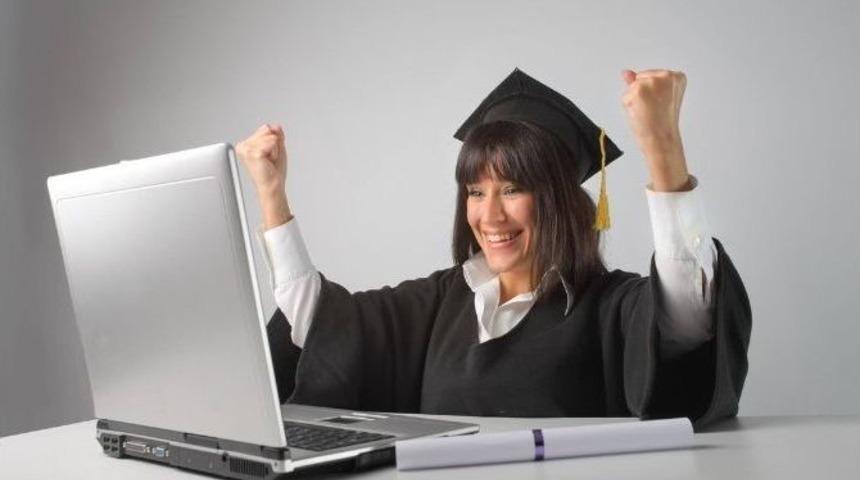 &Ccedil;alışanlar İ&ccedil;in Sınavsız &Uuml;niversite Fırsatı