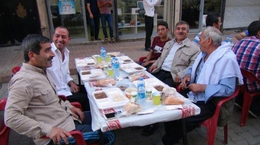 Siverek&rsquo;te Sokak İftarı