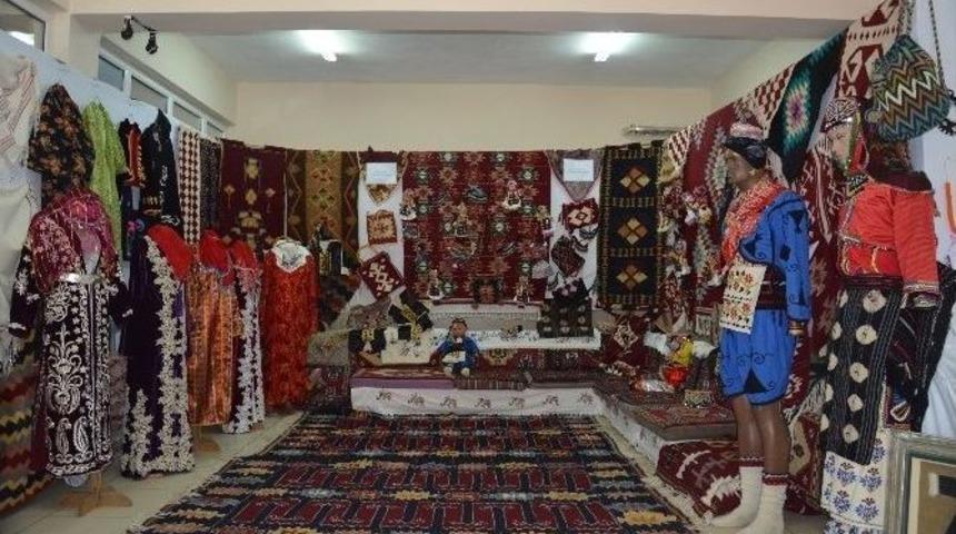 Busmek İpeği Keles Şenliğinde