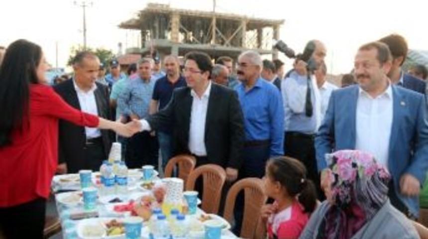 Aksaray&rsquo;da Mahallede İftar Coşkusu