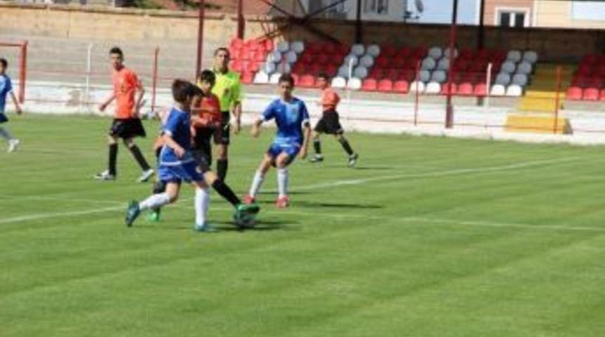 U13 T&uuml;rkiye Şampiyonası Grup Ma&ccedil;ları Tamamlandı