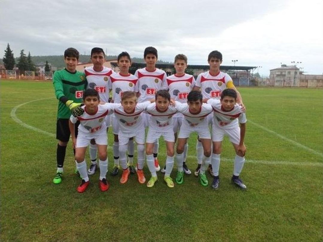 Eskişehir Spor&rsquo;dan 4-4&rsquo;l&uuml;k Bir Galibiyet