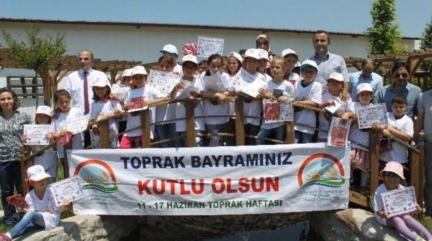 Düzce’de Toprak Bayramı Kutlandı