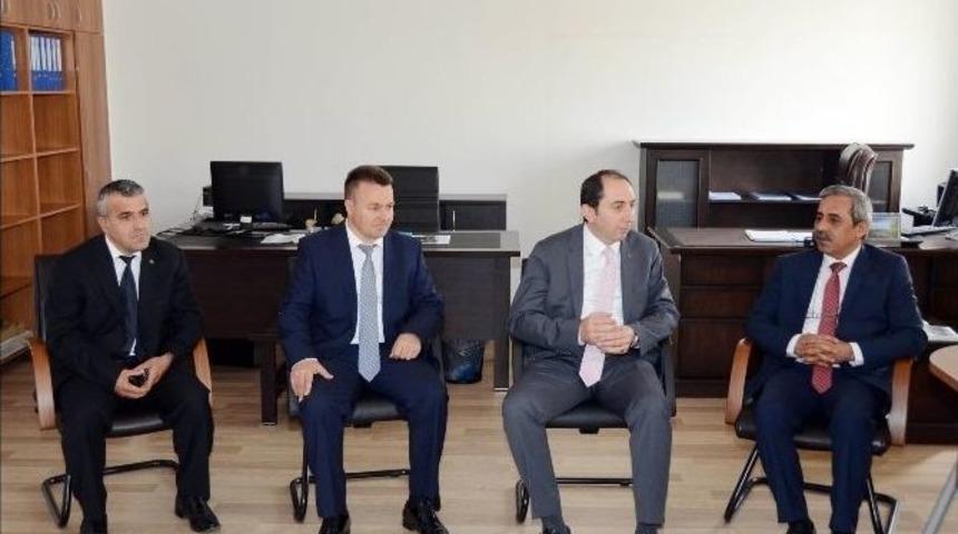 Rekt&ouml;r Alkan&rsquo;dan &Ouml;ğrenci İşleri Daire Başkanlığı&rsquo;na Ziyaret