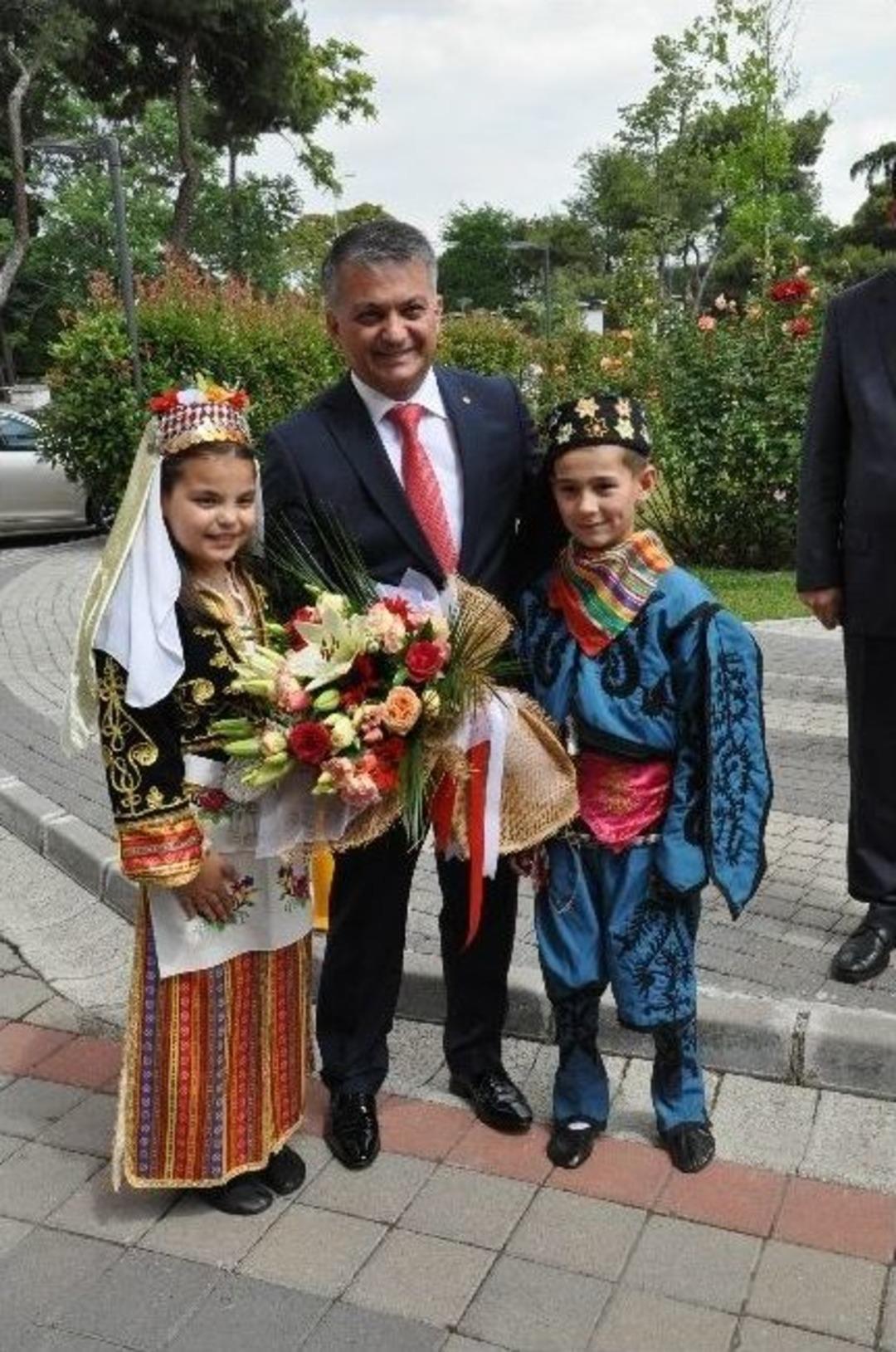 Balıkesir Valisi Ersin Yazıcı G&ouml;reve Başladı