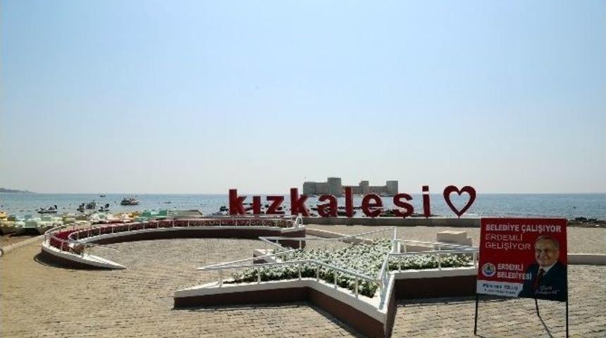 Mersin&rsquo;in G&ouml;z Bebeği Kızkalesi&rsquo;nde Hummalı &Ccedil;alışma