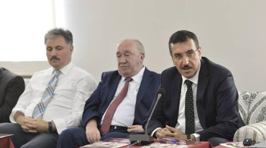 G&uuml;mr&uuml;k Ve Ticaret Bakanı B&uuml;lent T&uuml;fenkci: