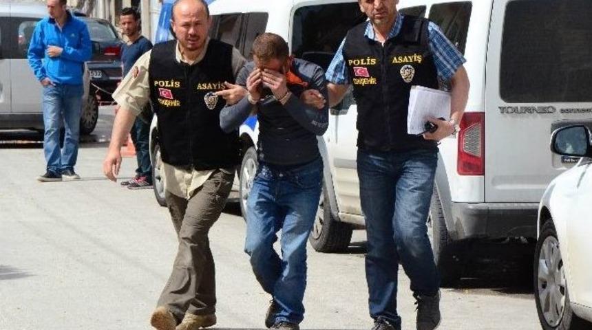 Hakkında 13 Yakalanma Emri Bulunan Ş&uuml;pheli Adliyede