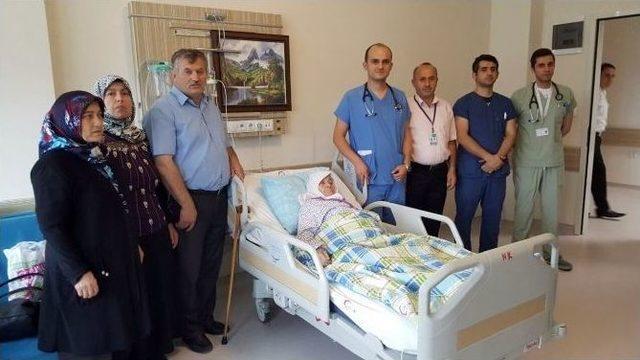 22 Yaşındaki Genç 5 Gün Boyunca Vücudu Soğutularak Hayata Tutundu