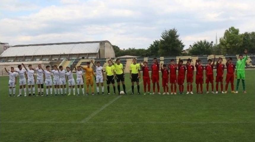 U13 Şampiyonasında Altınordu Bir Üst Tura Çıktı