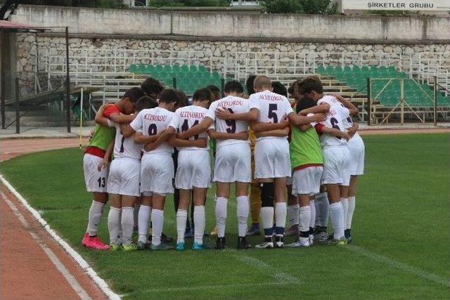 U13 Şampiyonasında Altınordu Bir Üst Tura Çıktı