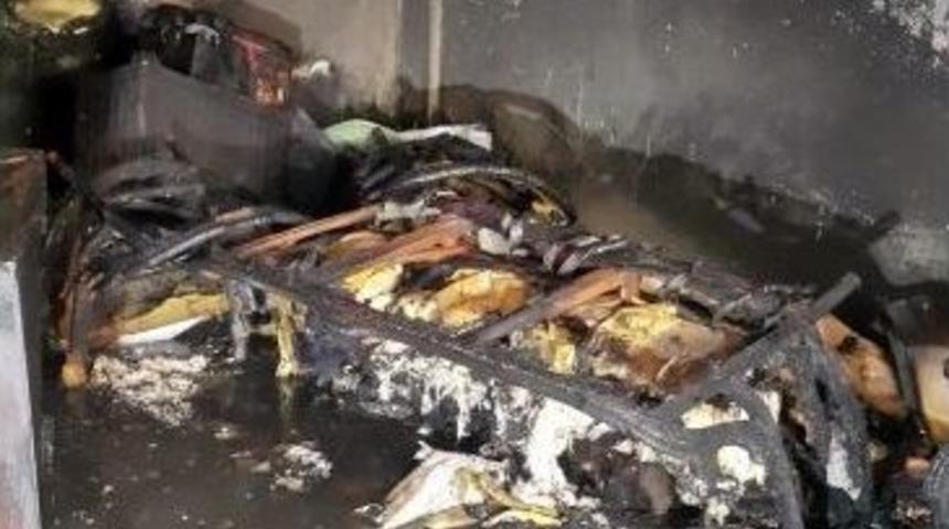 Kocaeli&rsquo;de Ev Yangını: 1 Yaralı