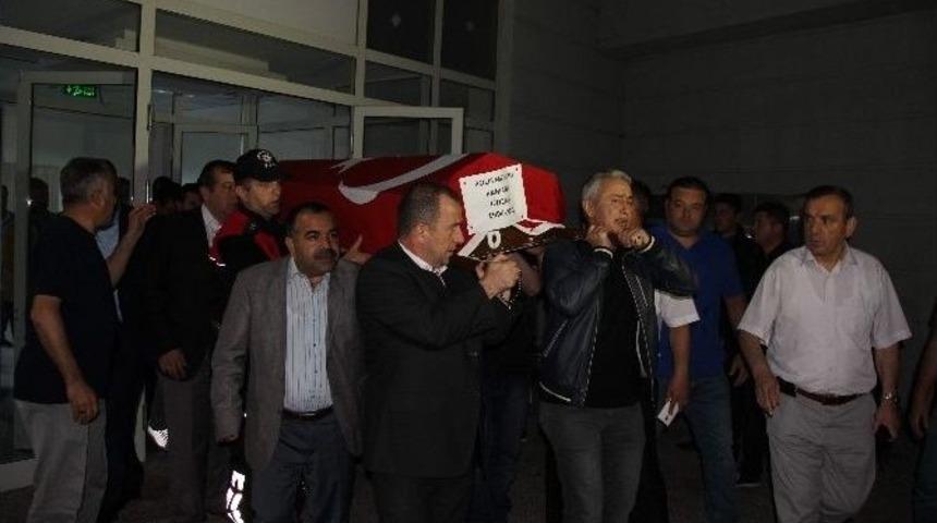 Trafik Kazasında Hayatını Kaybeden Polis Dualarla Memleketine Uğurlandı