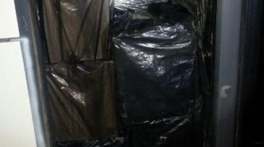 Erzincan&rsquo;da 8 Bin 750 Paket Ka&ccedil;ak Sigara Ele Ge&ccedil;irildi