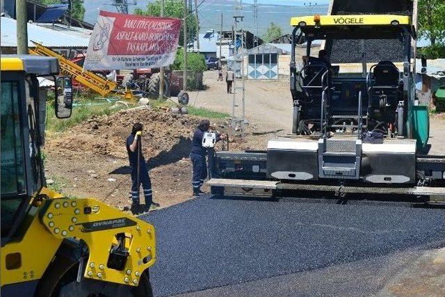 Yakutiye, Köy/mahalleleri Asfaltla Buluşturuyor