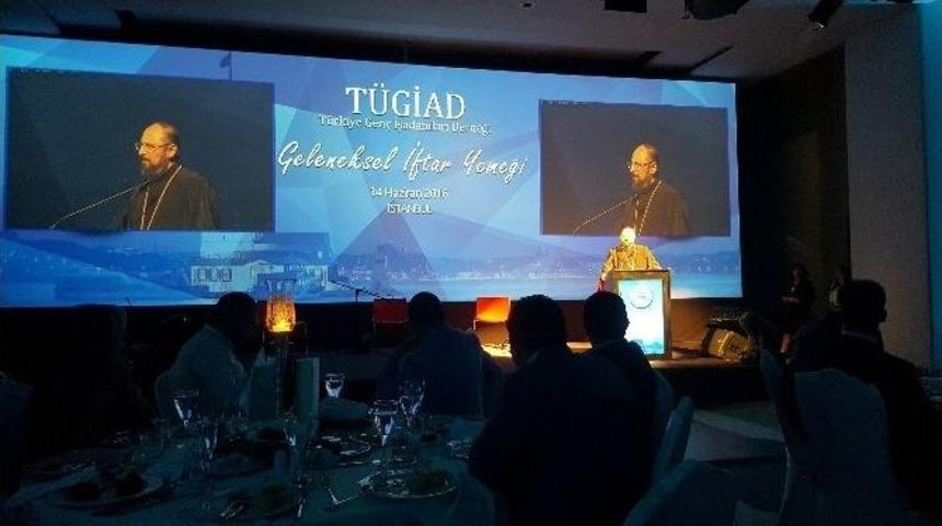 T&uuml;giad&rsquo;ın Geleneksel İftar Yemeğinde Din Adamlarından Birlik Mesajı