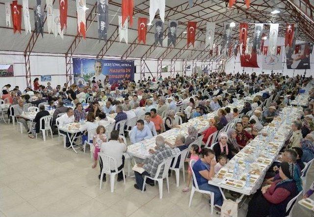 Başkan Uysal, Ermenek’te Vatandaşlarla İftar Yaptı