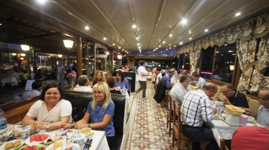 Tso&rsquo;dan Yuvada Kalan &Ccedil;ocuklara İftar