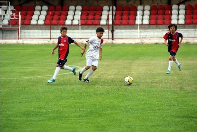 Nevşehir’de Mini Minikler U11 Futbol Turnuvası Başladı