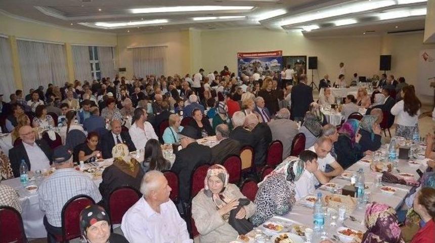 Vali Ceylan Şehit Aileleri Ve Gazilerle İftarda Bir Araya Geldi