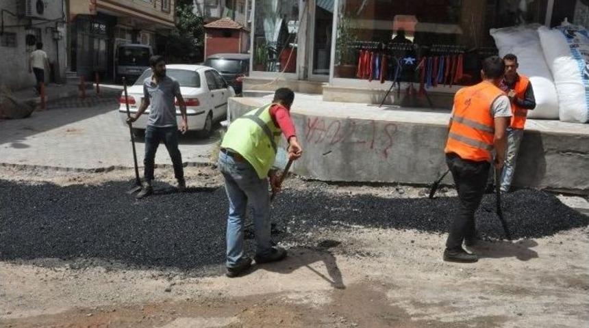 Dilovası&rsquo;nda Yol Yapım &Ccedil;alışmaları Devam Ediyor