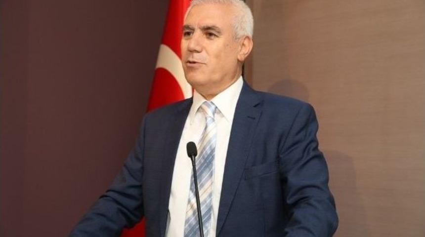 Bozbey, 2 Bin Kilogram Atık Pil Toplayan &Ouml;ğrencileri &Ouml;d&uuml;llendirdi