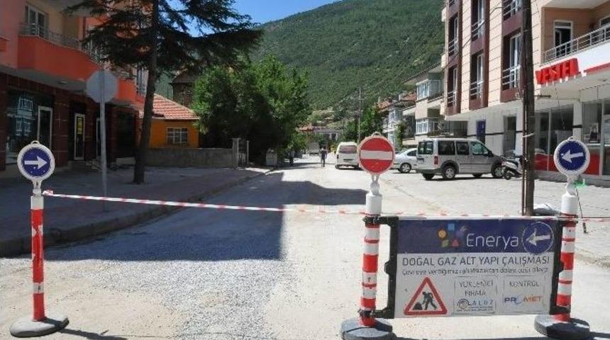 Akşehir&rsquo;de 37 Kilometrelik Doğalgaz Hat D&ouml;şemesi Tamamlandı