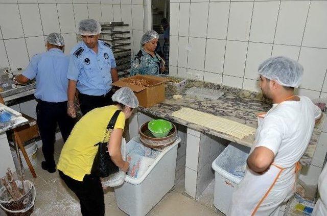 Kumluca’da Fırın Ve Pastaneler Denetlendi