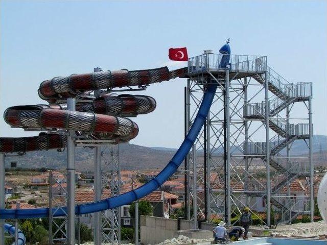 Türkiye’nin En Büyük Aquapark’ı Çeşme’de Açılıyor