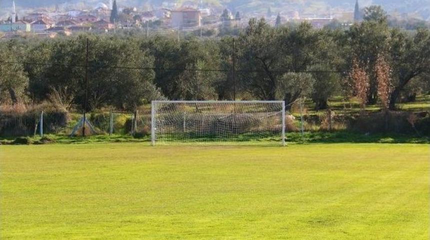 Saruhanlı&rsquo;nın Futbol Sahaları Yenileniyor