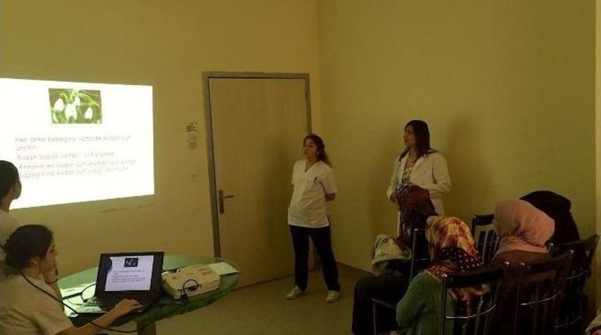 Hkü Öğrencilerinden Annelere Anlamlı Eğitim