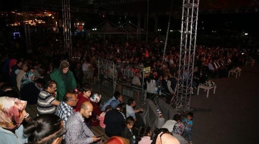 İbrahim Sadri İle Şiir Gecesi