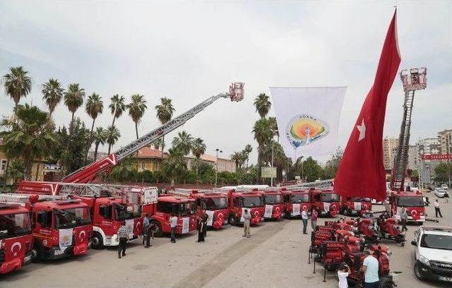 Yeni İtfaiye Araçları Tanıtıldı